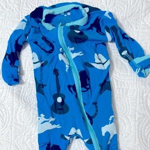 Kickee Cowboy. Guitar. Western.  0-3 months.